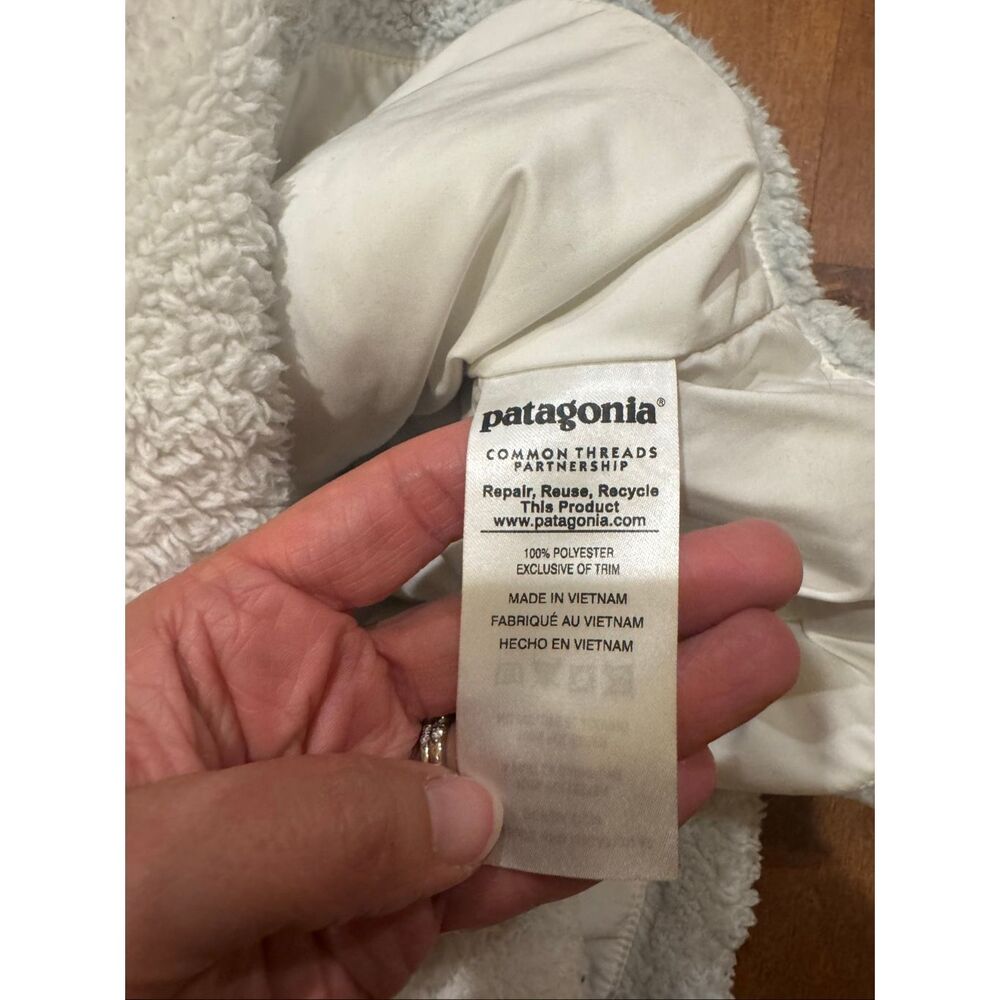 Patagonia Womens Sherpa Fleece Vest Cream Ivory Full Zip Size Medium - Picture 4 of 5